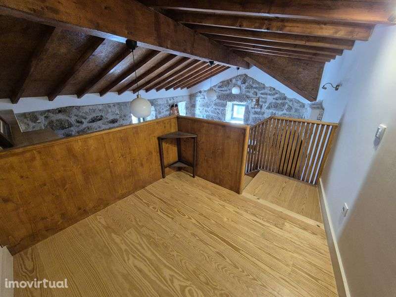 Moradia em pedra renovada T2/ 2 T1 Investimento ou Habitação (Gerês) - Grande imagem: 4/12