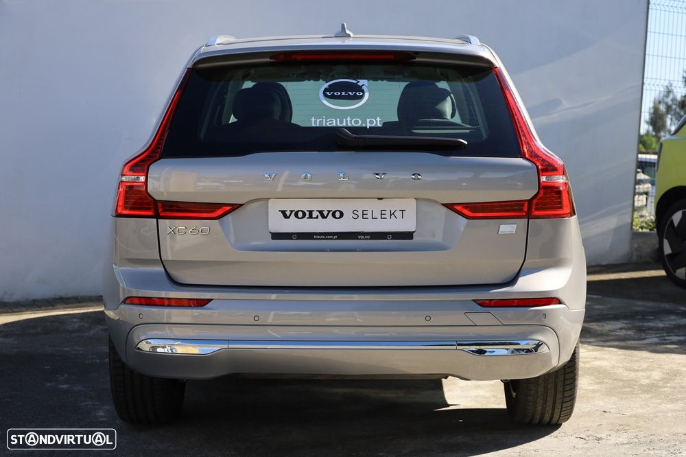 Volvo XC 60 2.0 T6 PHEV Core AWD - 5