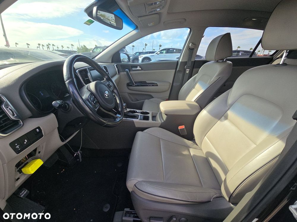 Kia Sportage - 8