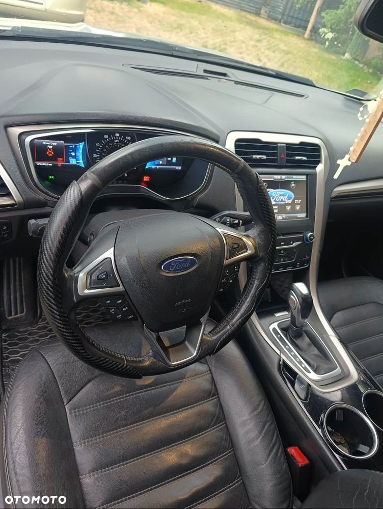 Ford Fusion - 6