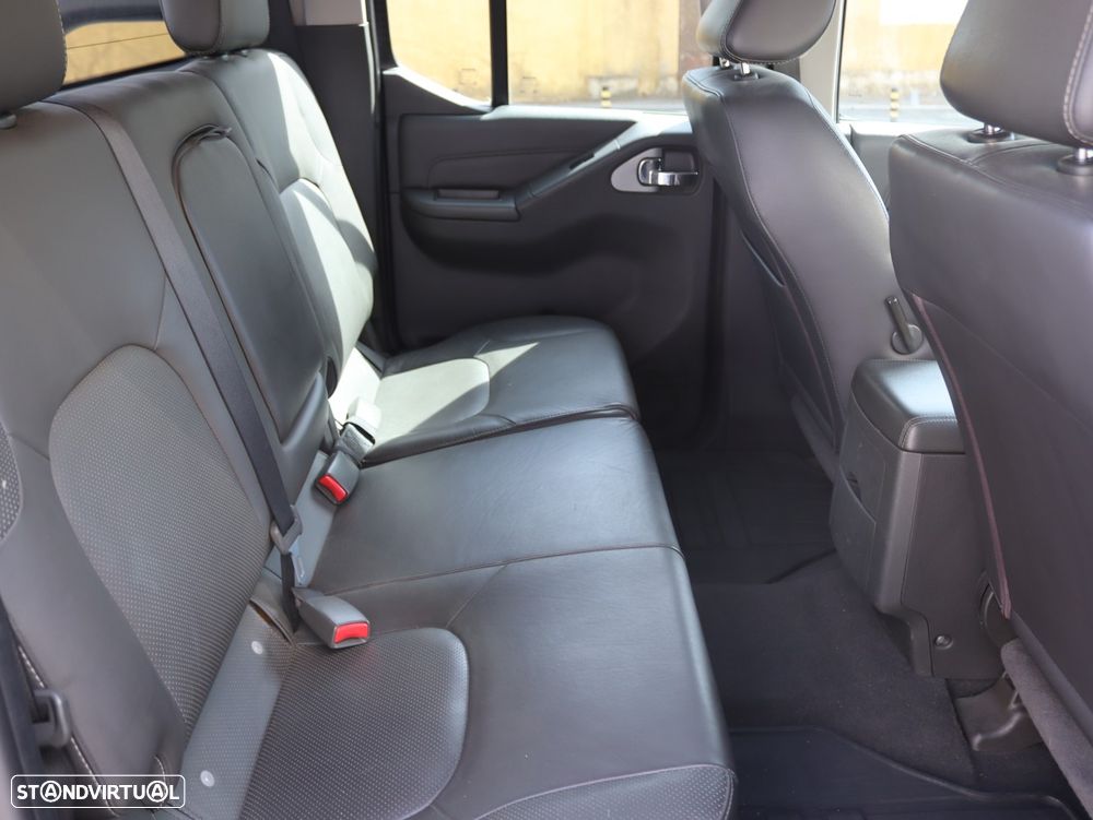 Nissan Navara 3.0 dCi V6 CD LE AT 4WD - 10