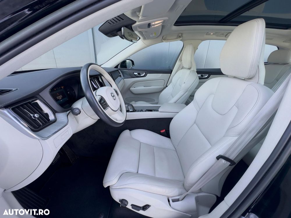 Volvo XC 60 Recharge T6 Twin Engine eAWD Inscription Expression - 11