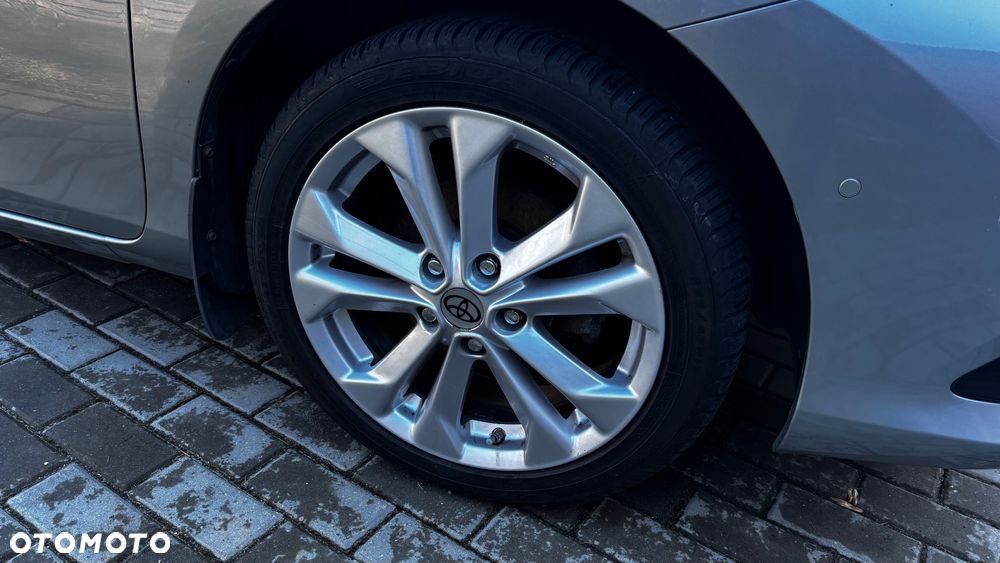 Toyota Auris Hybrid 135 Active - 5