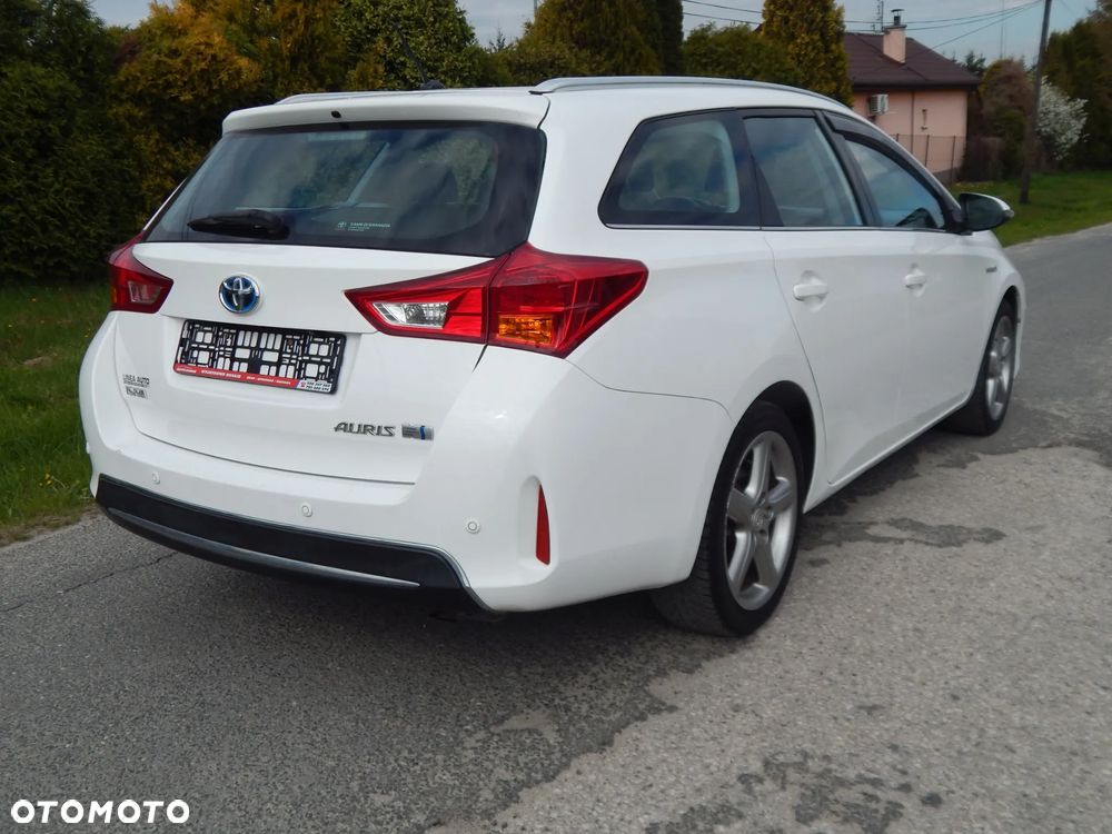 Toyota Auris 1.8 HSD Luna - 7