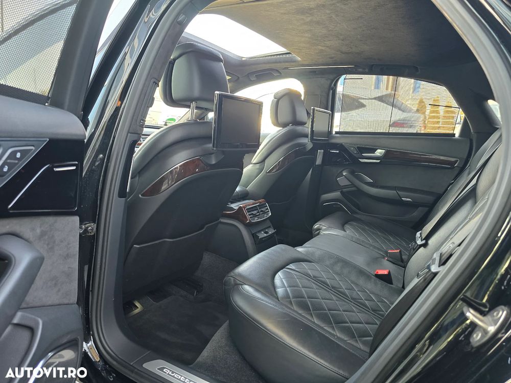 Audi A8 - 12