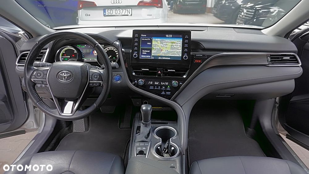 Toyota Camry 2.5 Hybrid Executive CVT - 15