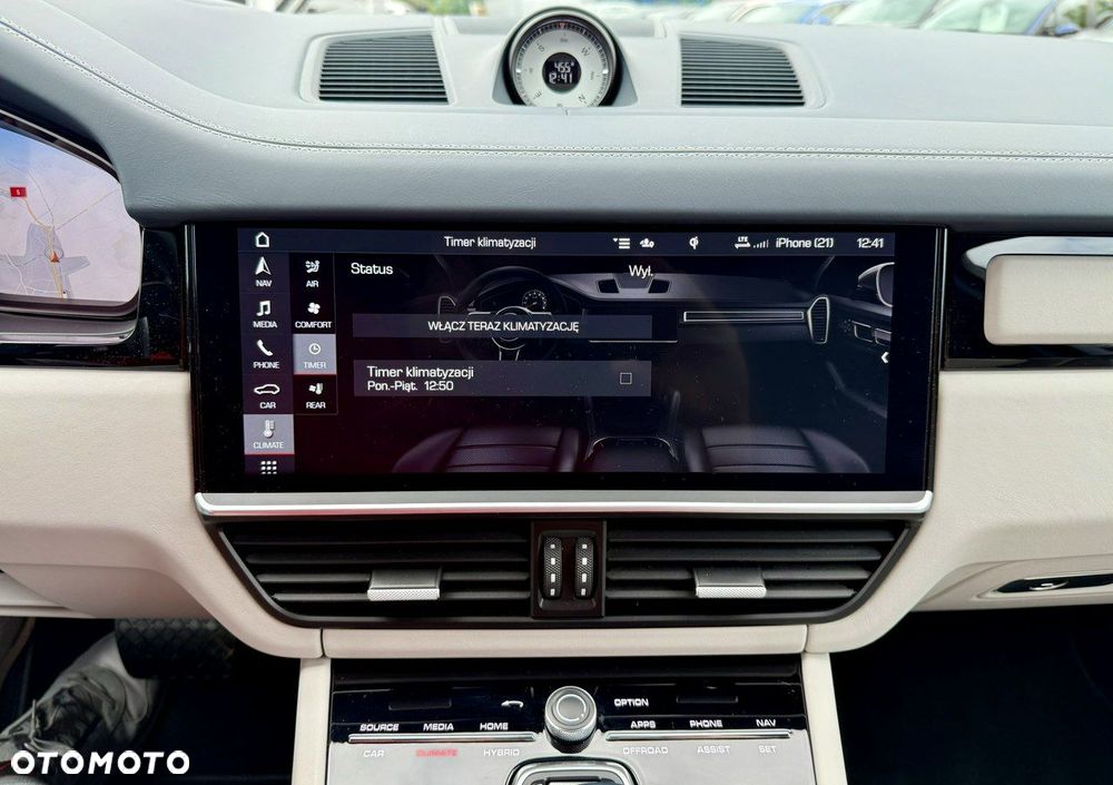 Porsche Cayenne - 30