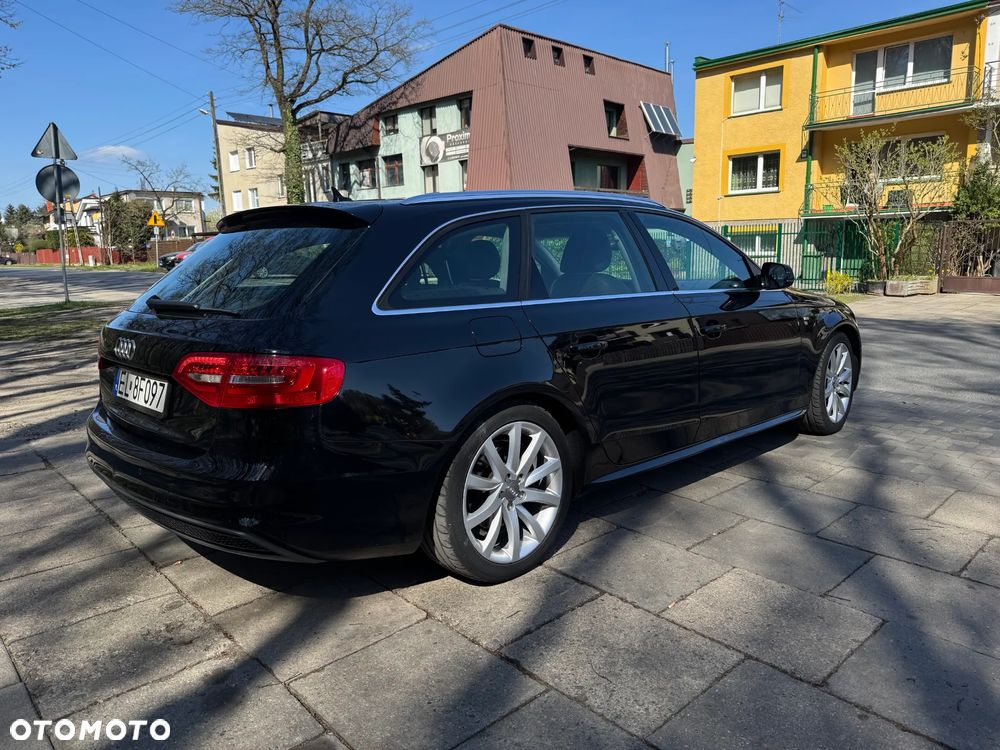 Audi A4 Avant 2.0 TDI Quattro S tronic - 33
