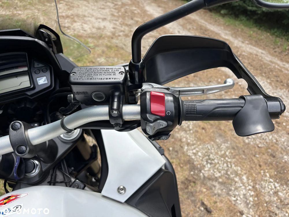 Honda VFR - 23