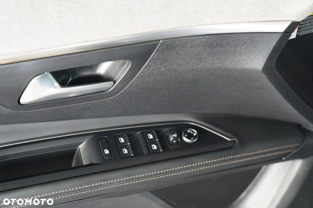 Peugeot 5008 - 18