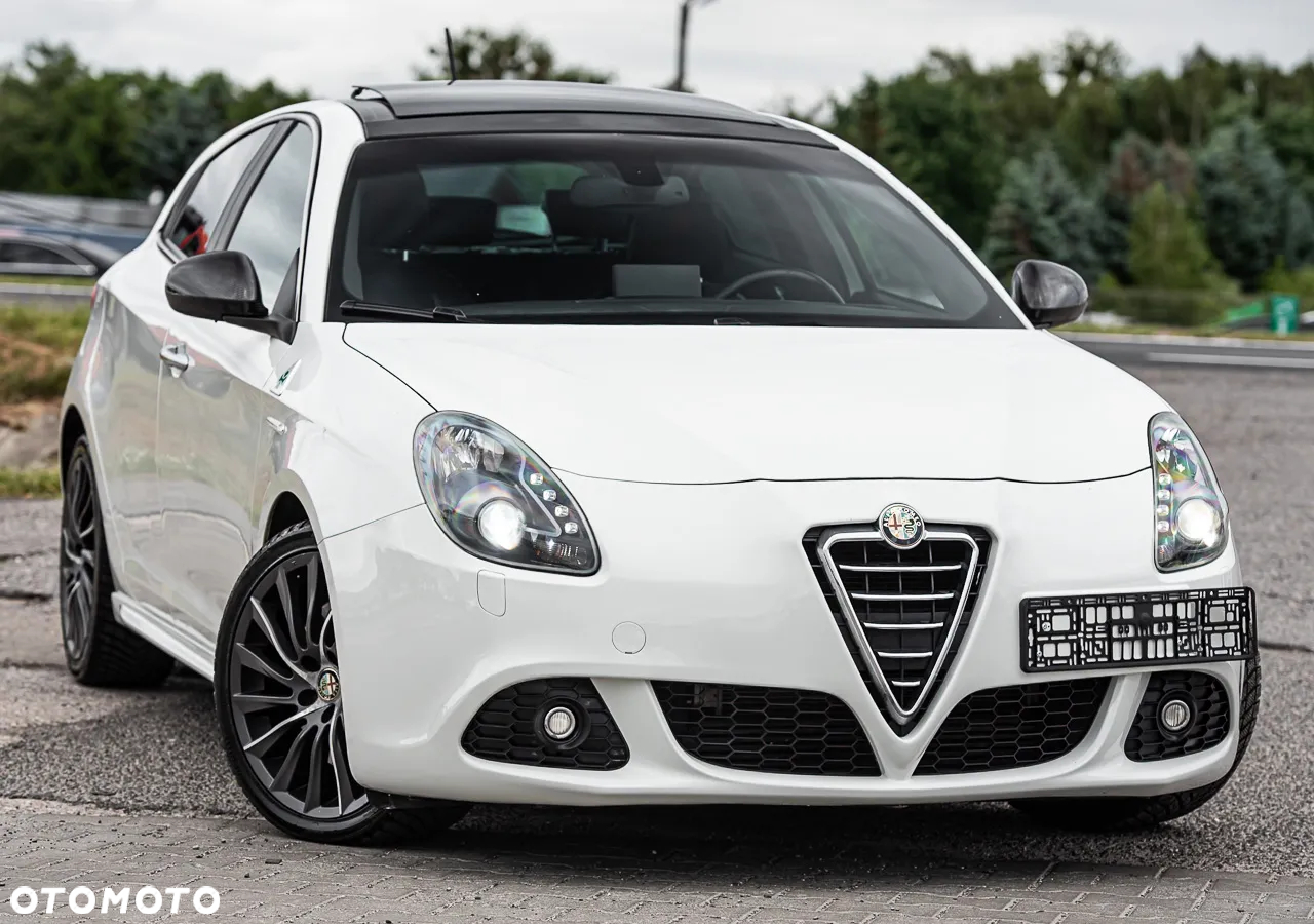 Alfa Romeo Giulietta 1750 TBi Quadrifoglio Verde - 2