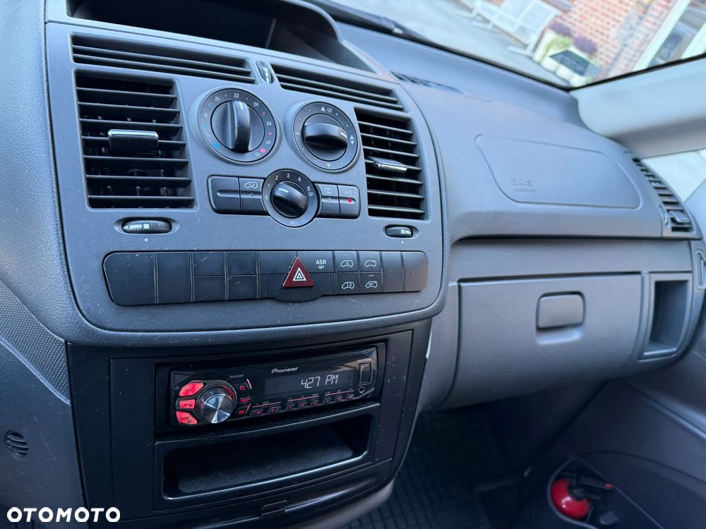 Mercedes-Benz Vito - 22
