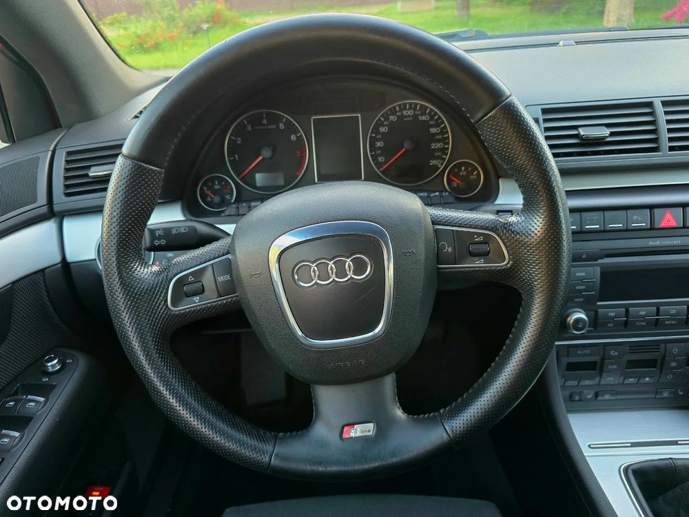 Audi A4 Avant 1.8T Quattro - 14