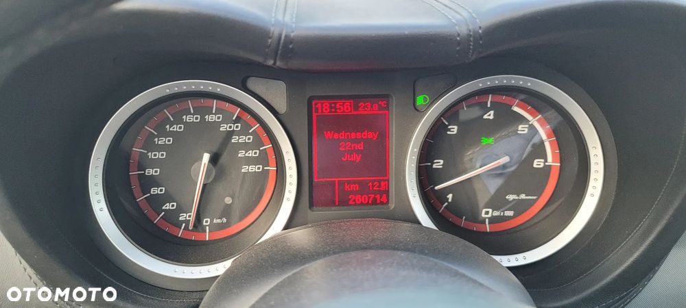 Alfa Romeo 159 Sportwagon ver-159-2-4jtdm-q4-distinctive - 17