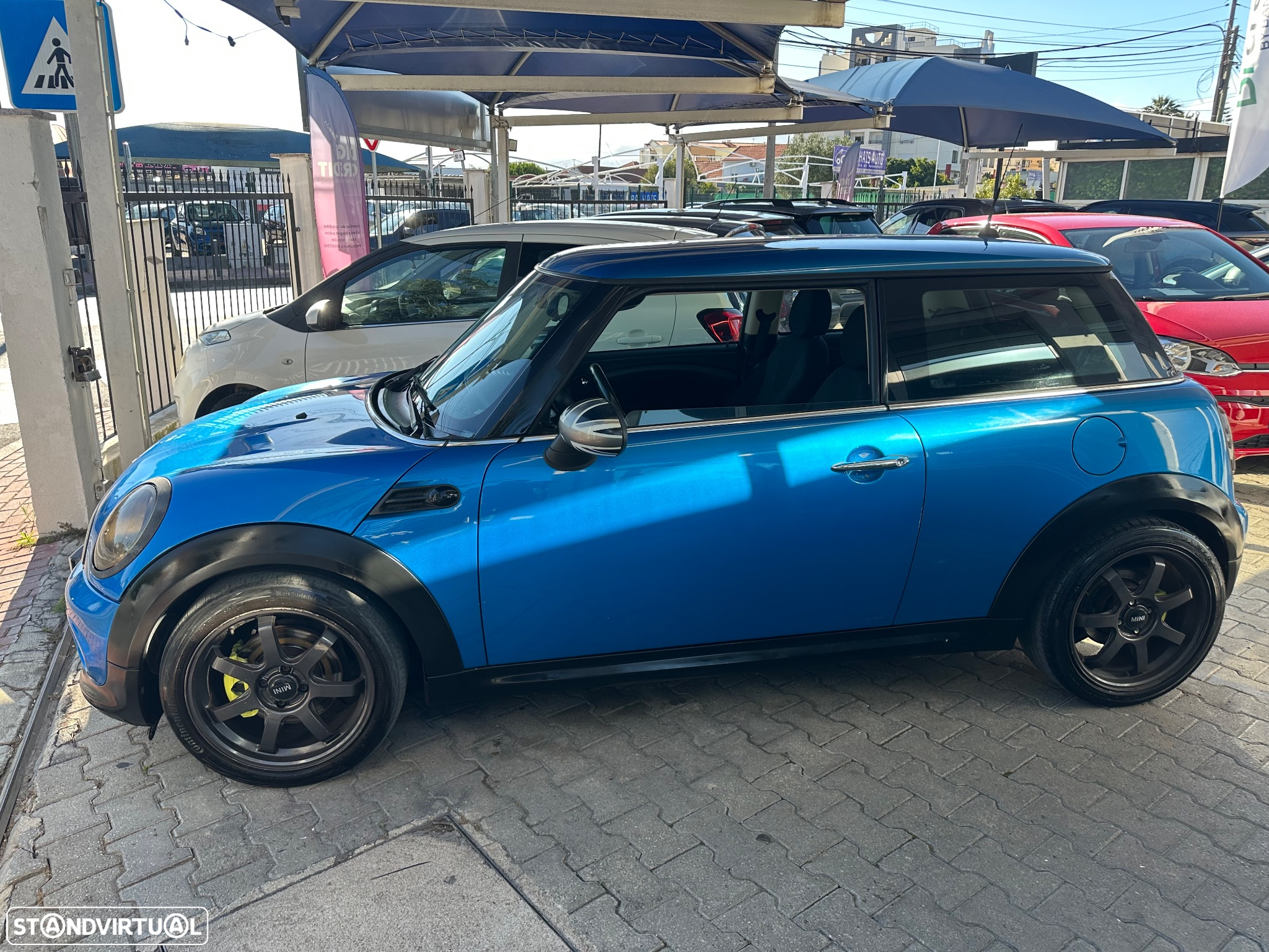 MINI 3 Portas One D - 4