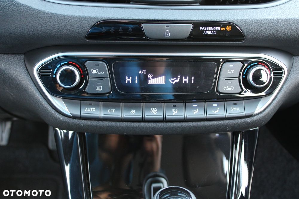 Hyundai i30 1.5 T-GDI 48V Smart DCT - 34