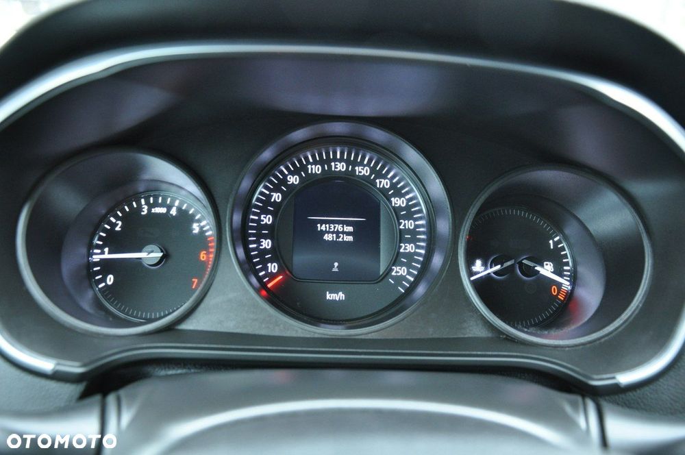 Renault Megane 1.6 SCe Life - 12