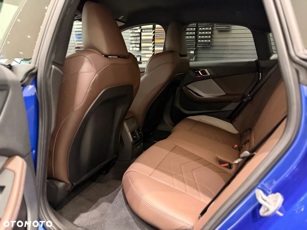 BMW Seria 2 218d M Sport - 8