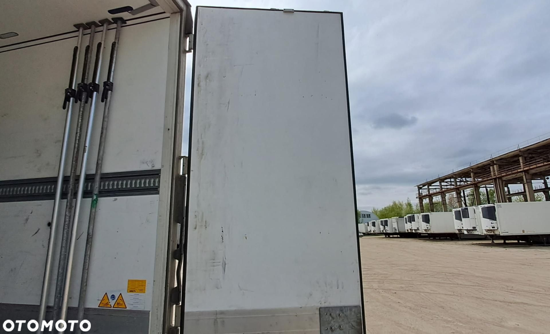 Schmitz Cargobull SKO FP 60 ThermoKing SLXi 300 - 10