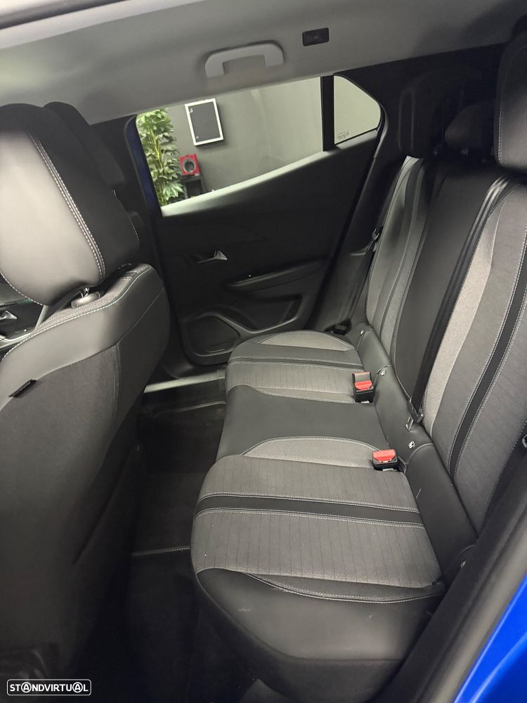 Peugeot 2008 1.5 BlueHDi Allure Pack EAT8 - 19