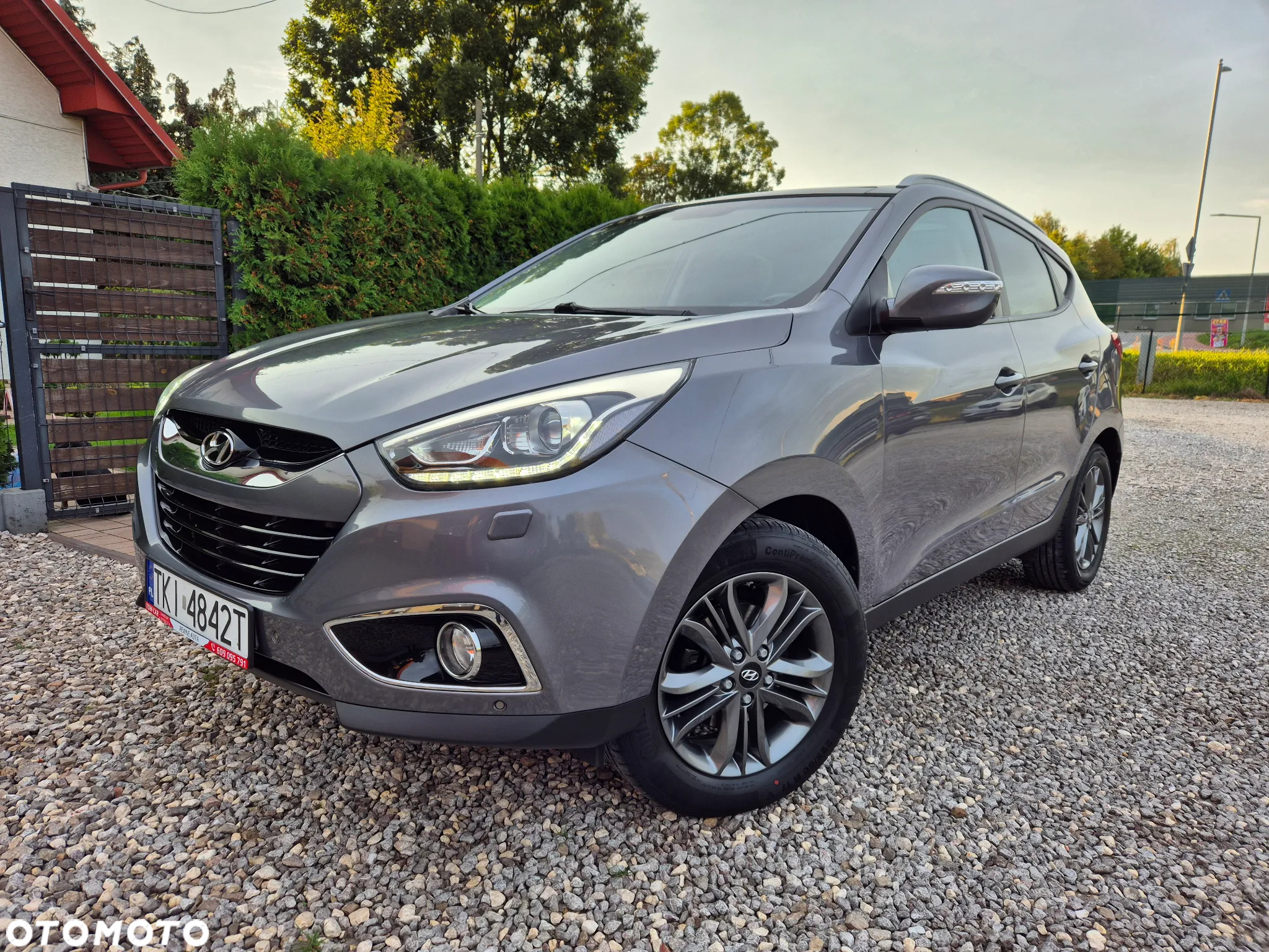 Hyundai ix35 1.7 CRDi 2WD blue Finale Gold - 9