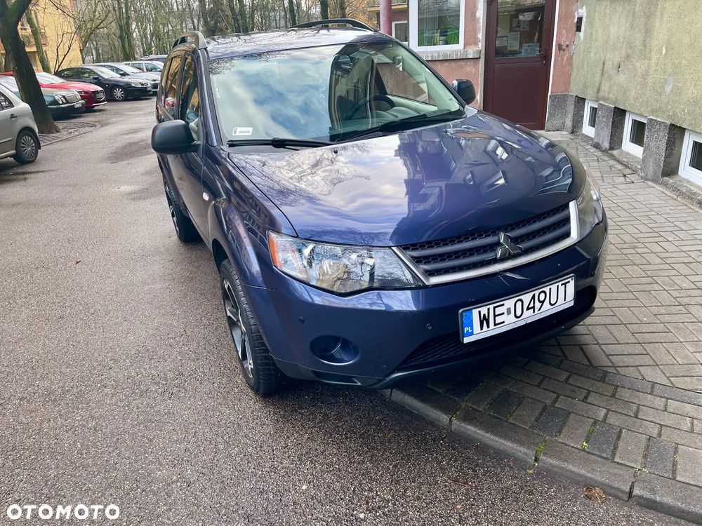 Mitsubishi Outlander 3.0 V6 XLS - 12