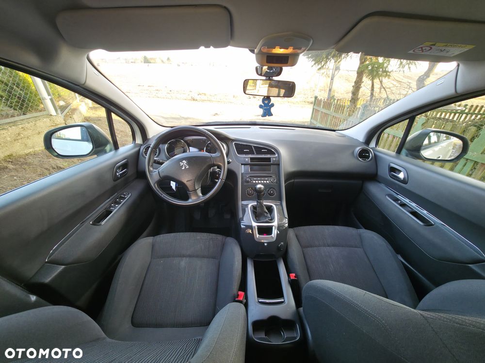 Peugeot 5008 - 10