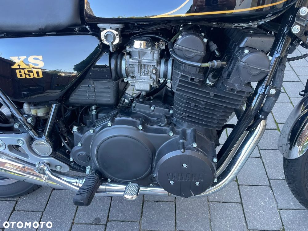 Yamaha XS - 8