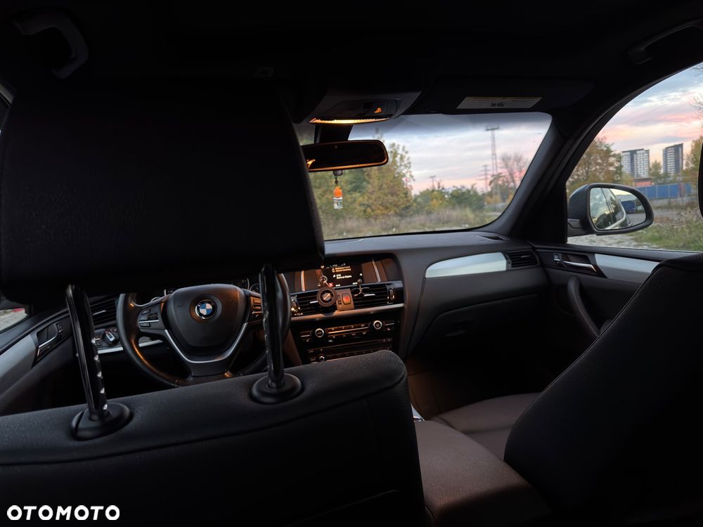 BMW X3 xDrive20d - 29