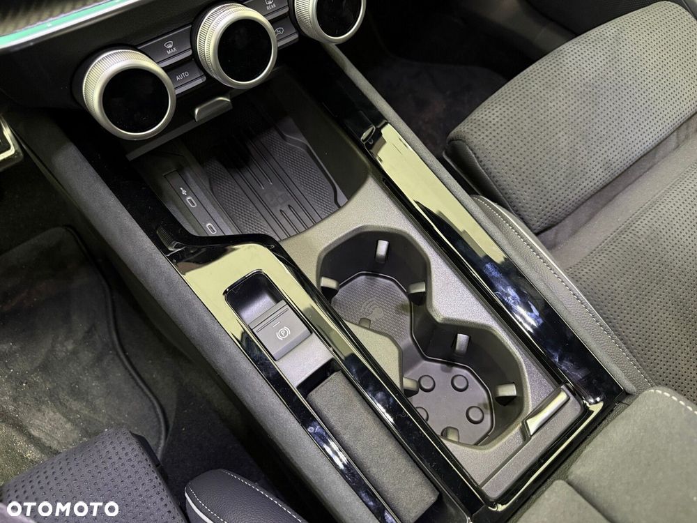 Skoda Superb 2.0 TSI Sportline DSG - 20