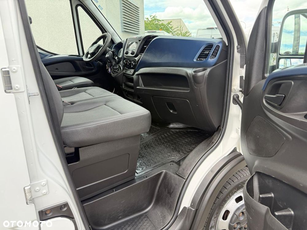 Iveco Daily 50C180 DMC 3,5 ton Doka/Brygadowka 7 osób Automat HiMatic - 17