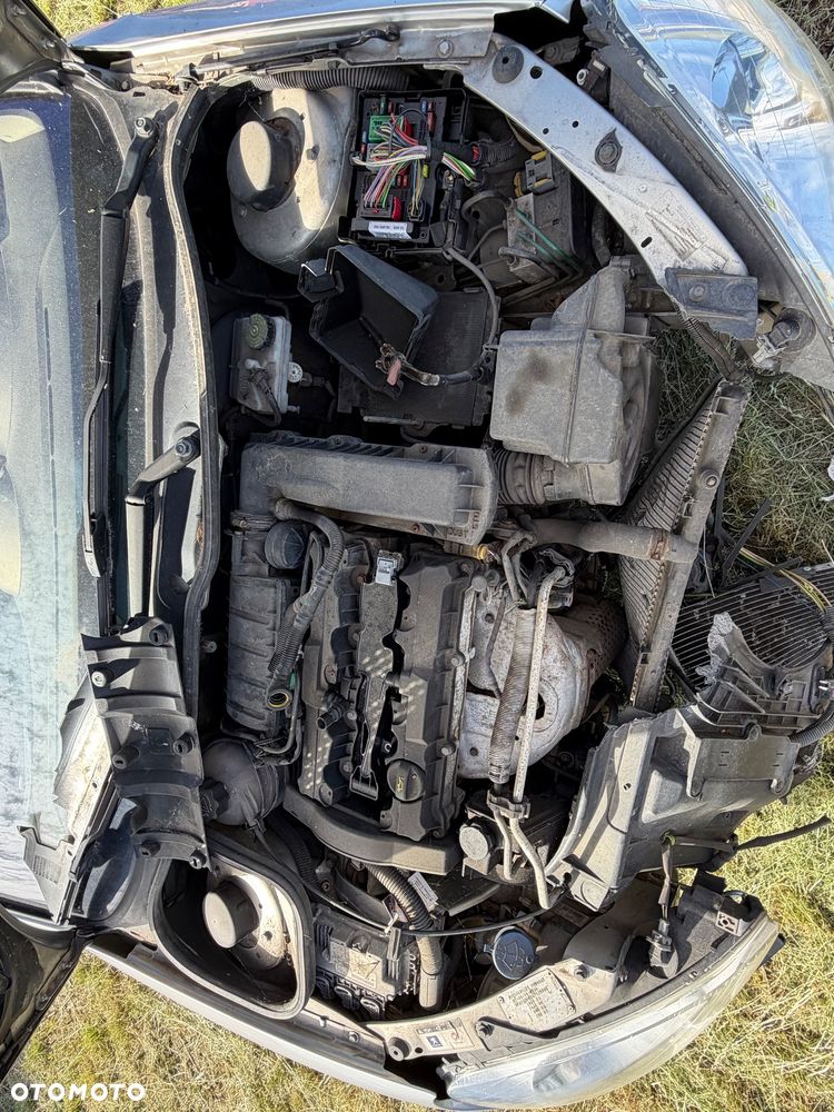 Peugeot 206cc w całości lub na części - 7