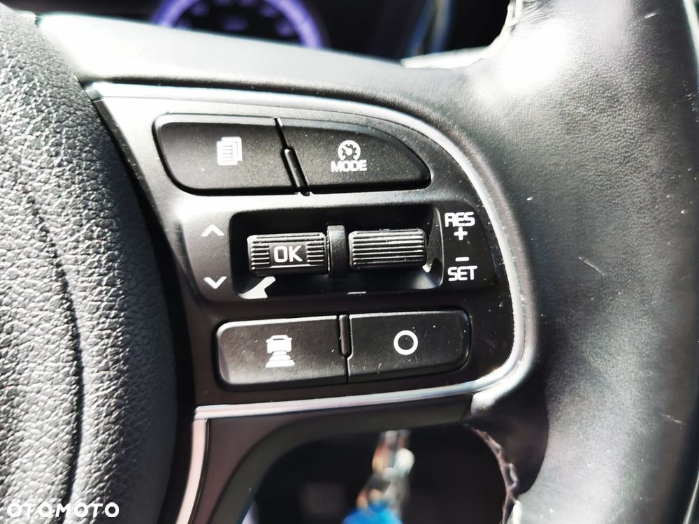 Kia Niro 1.6 GDI Plug-in Hybrid M - 13