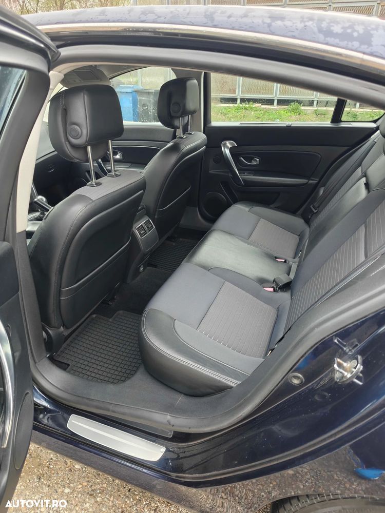 Renault Latitude - 18