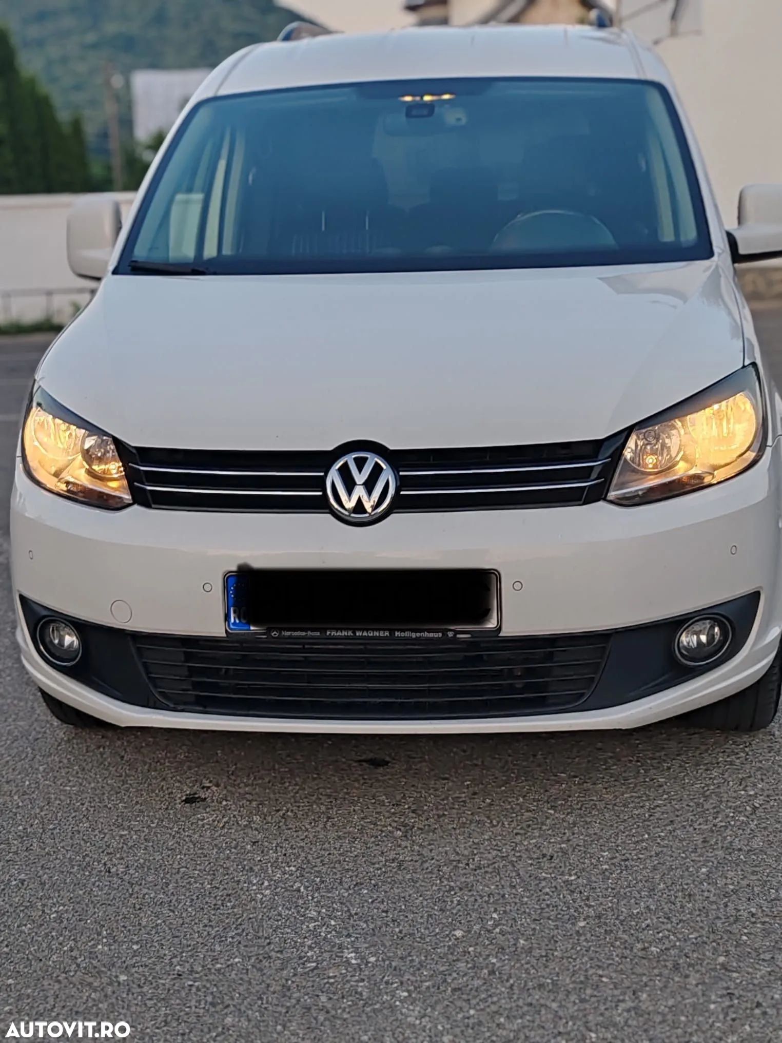 Volkswagen Caddy 2.0 TDI Comfortline DSG - 1