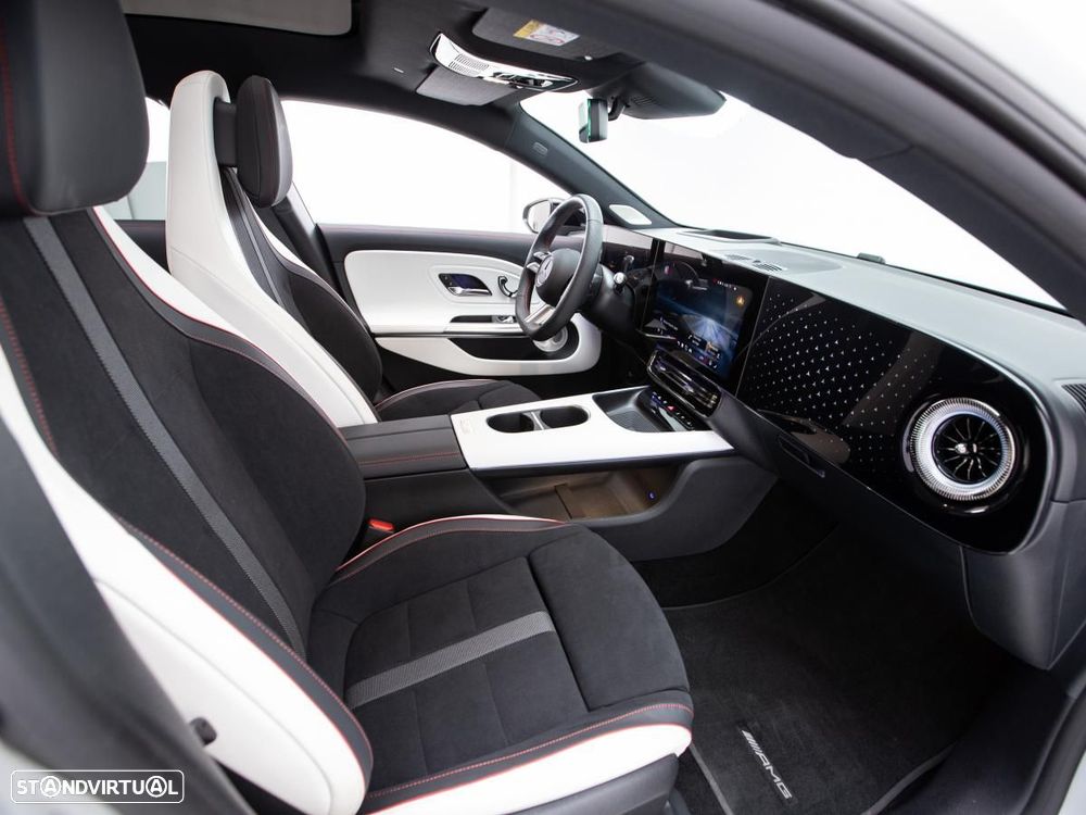 Mercedes-Benz CLA 350 EQ 4Matic - 11