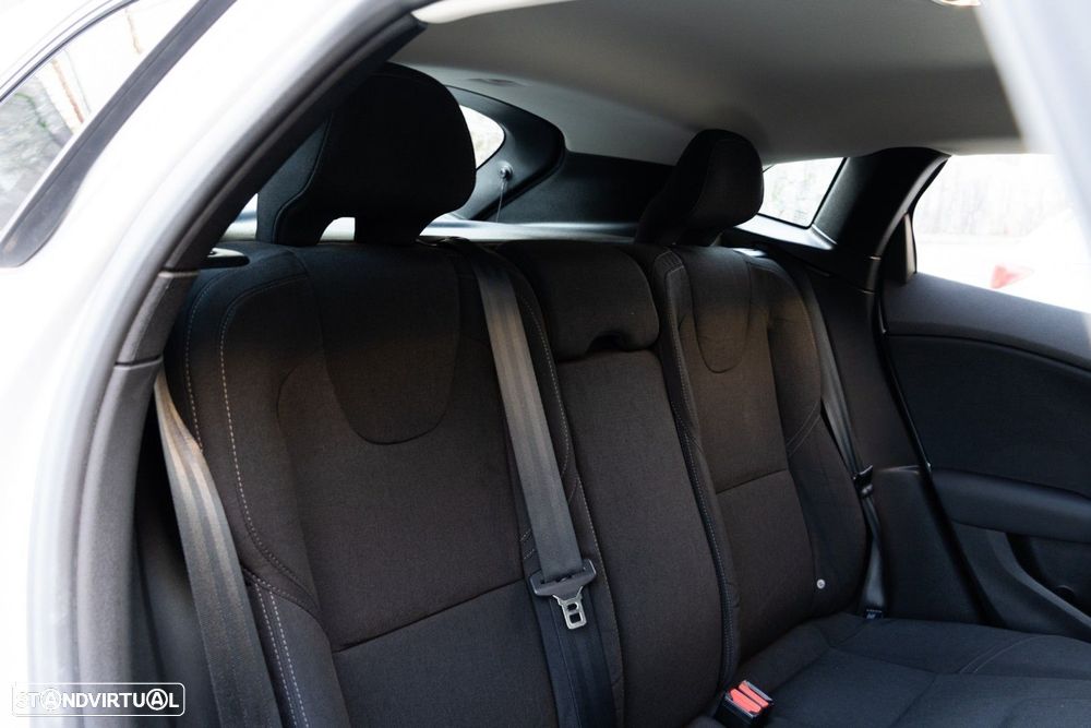 Volvo V40 Cross Country 1.6 D2 Kinetic - 26