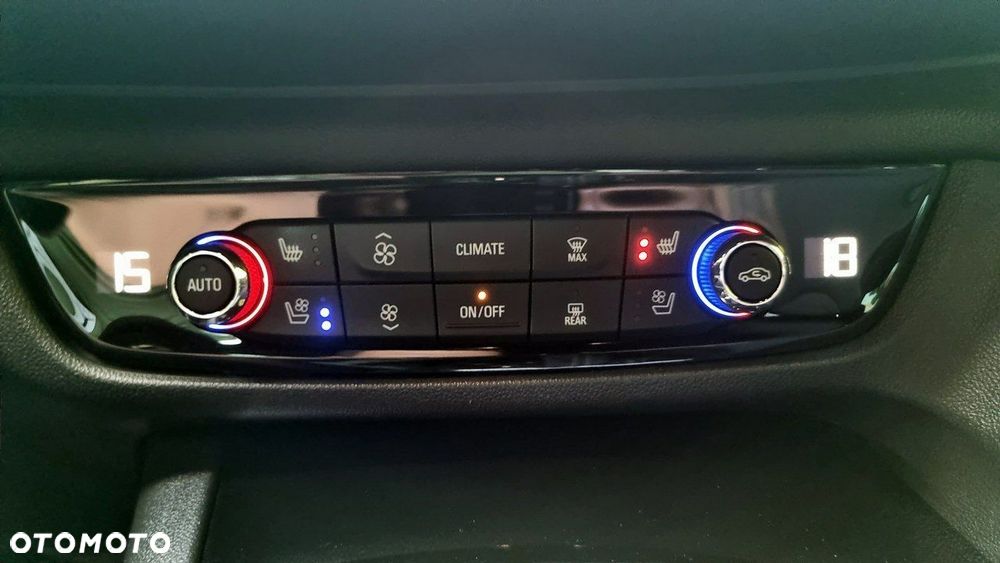 Opel Insignia - 24