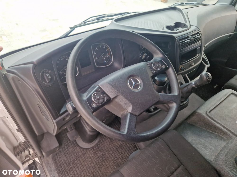 Mercedes-Benz ATEGO - 14