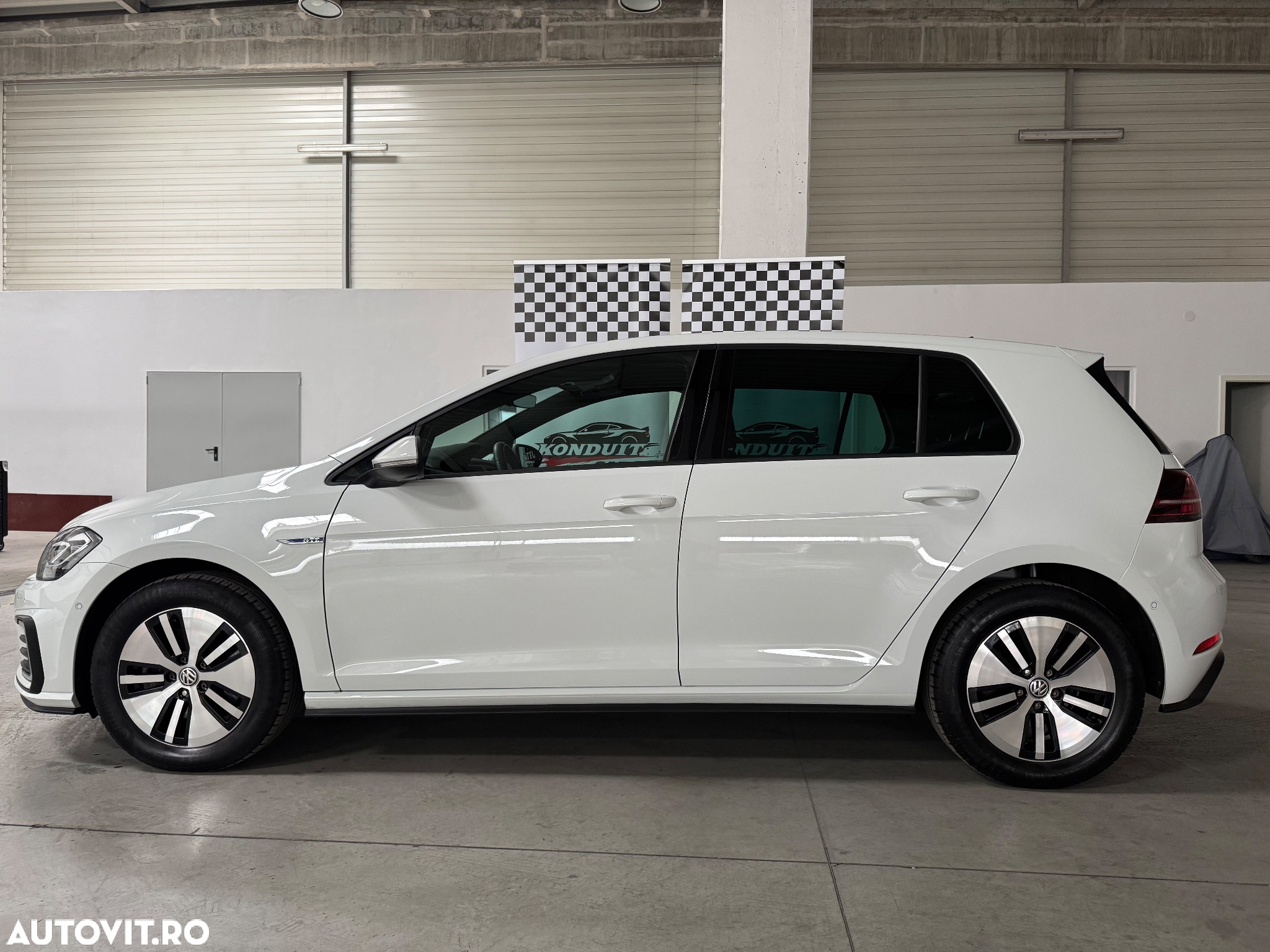 Volkswagen Golf 1.4 GTE Plug-In-Hybrid DSG - 5