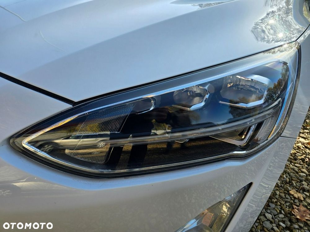 Ford Focus 1.0 EcoBoost STart-Stopp-System TITANIUM - 35