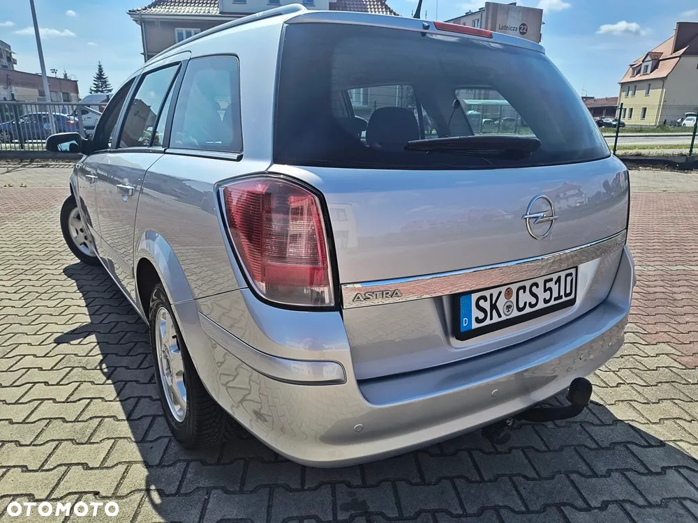 Opel Astra 1.6 Enjoy - 12