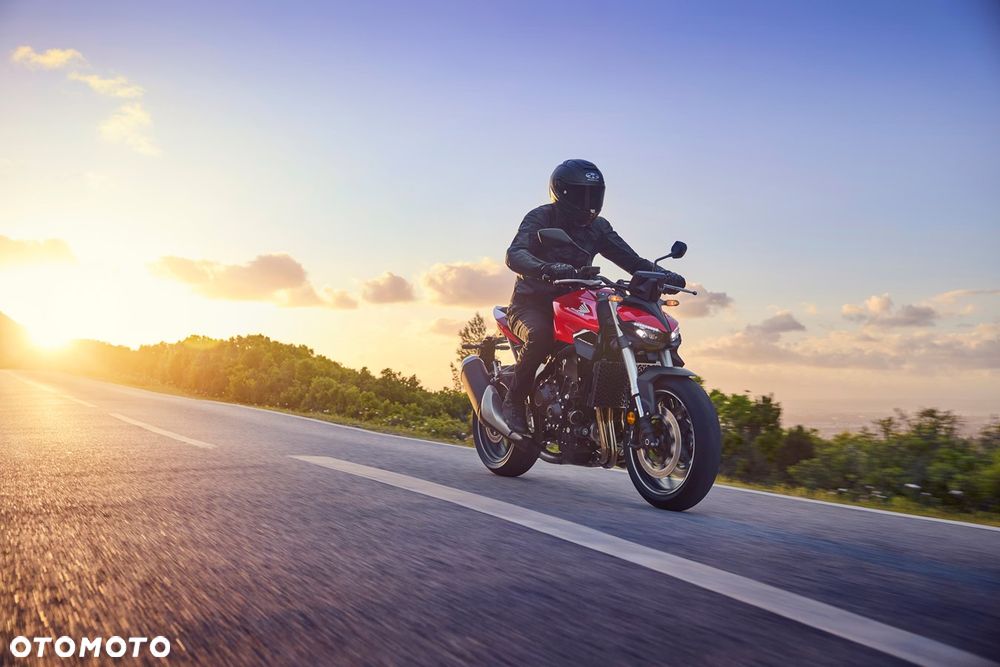 Honda CB - 11