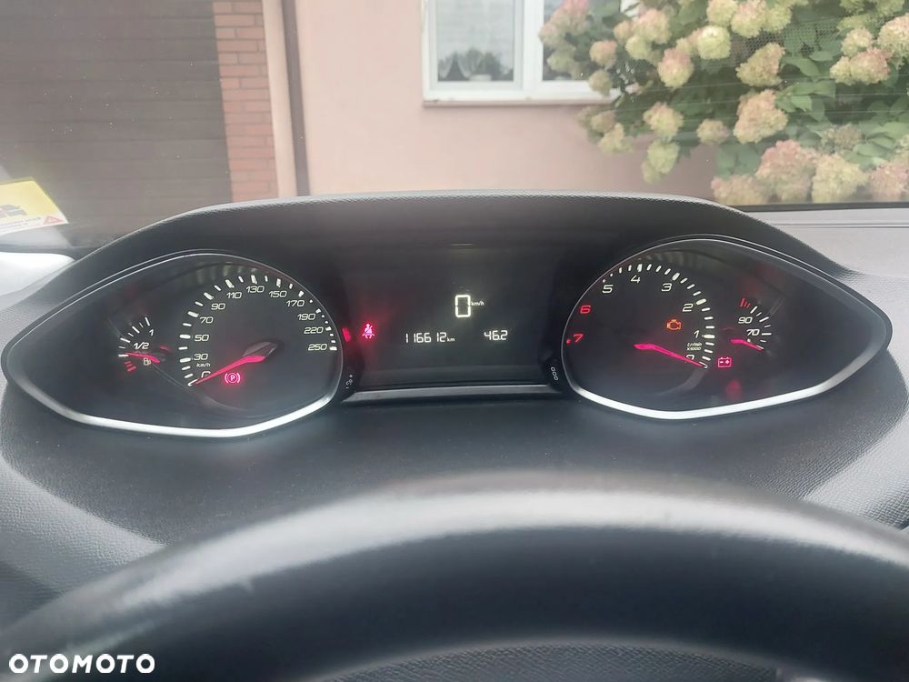 Peugeot 308 1.6 THP Access - 11