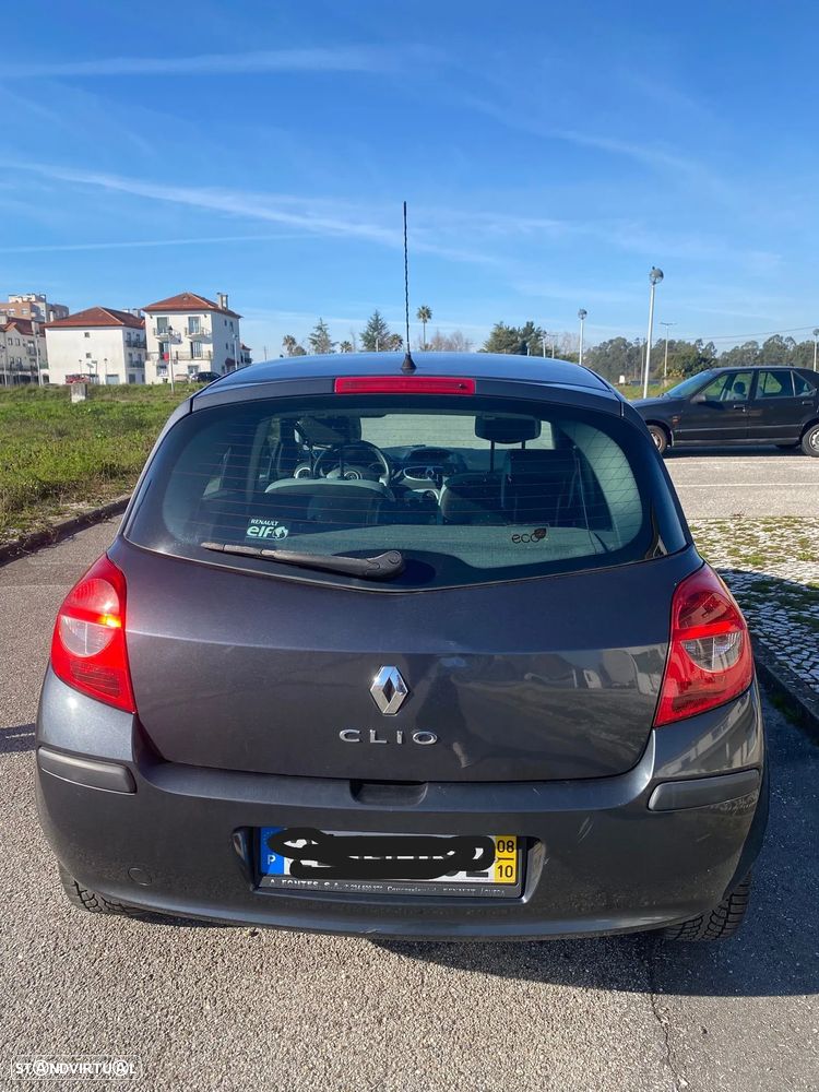 Renault Clio - 12