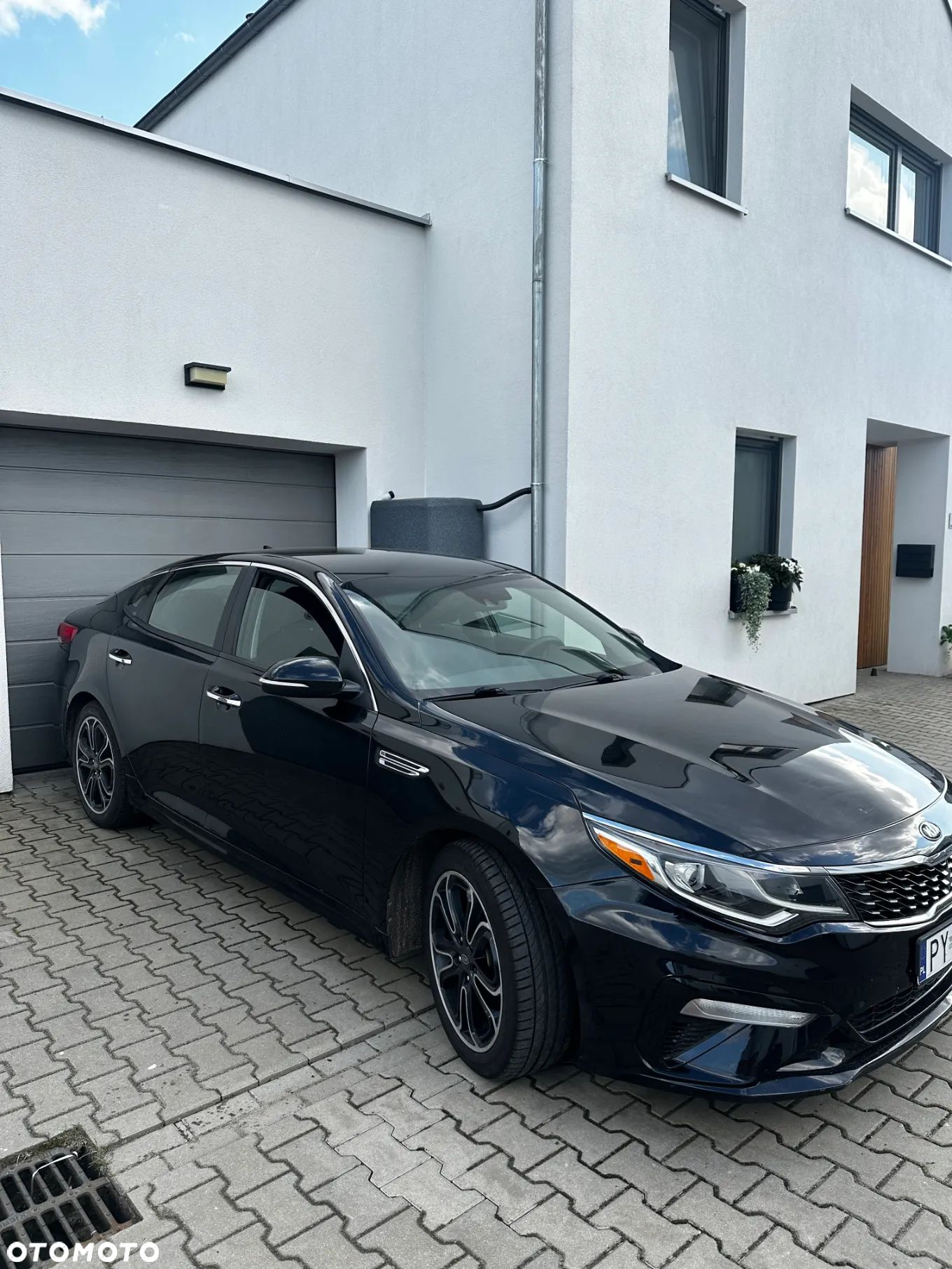 Kia Optima - 1