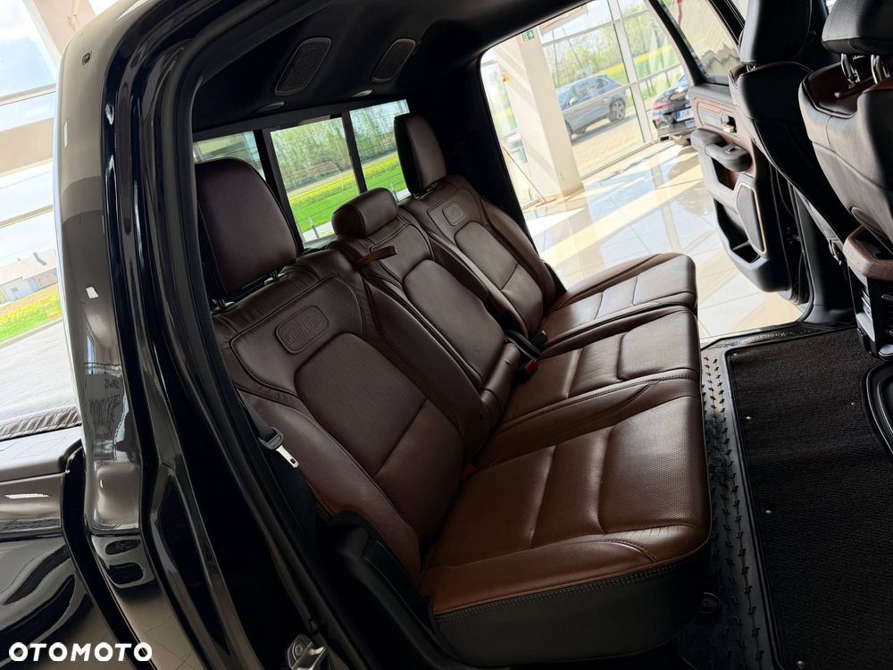 RAM 1500 Crew Cab Longhorn - 32