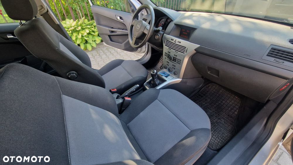 Opel Astra 1.6 Active - 12