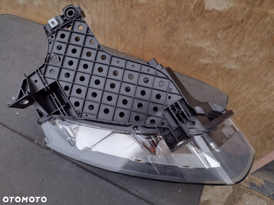 lampa audi q3 8U lewa ze ślizgiem eu cała - 4