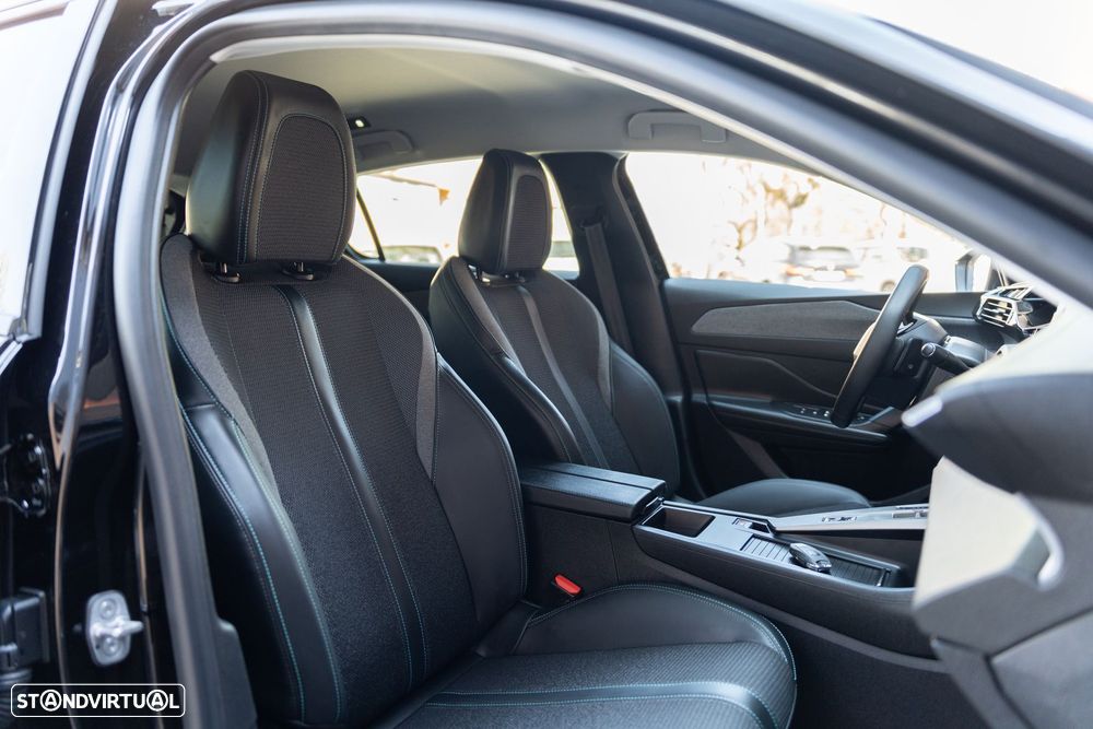 Peugeot 308 BlueHDi 130 EAT8 Allure Pack - 26